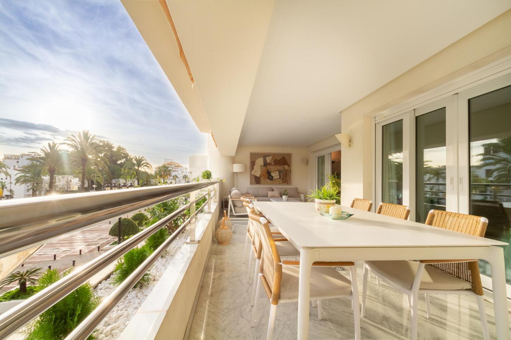 Banus - Playas Del Duque Luxury * Marbella