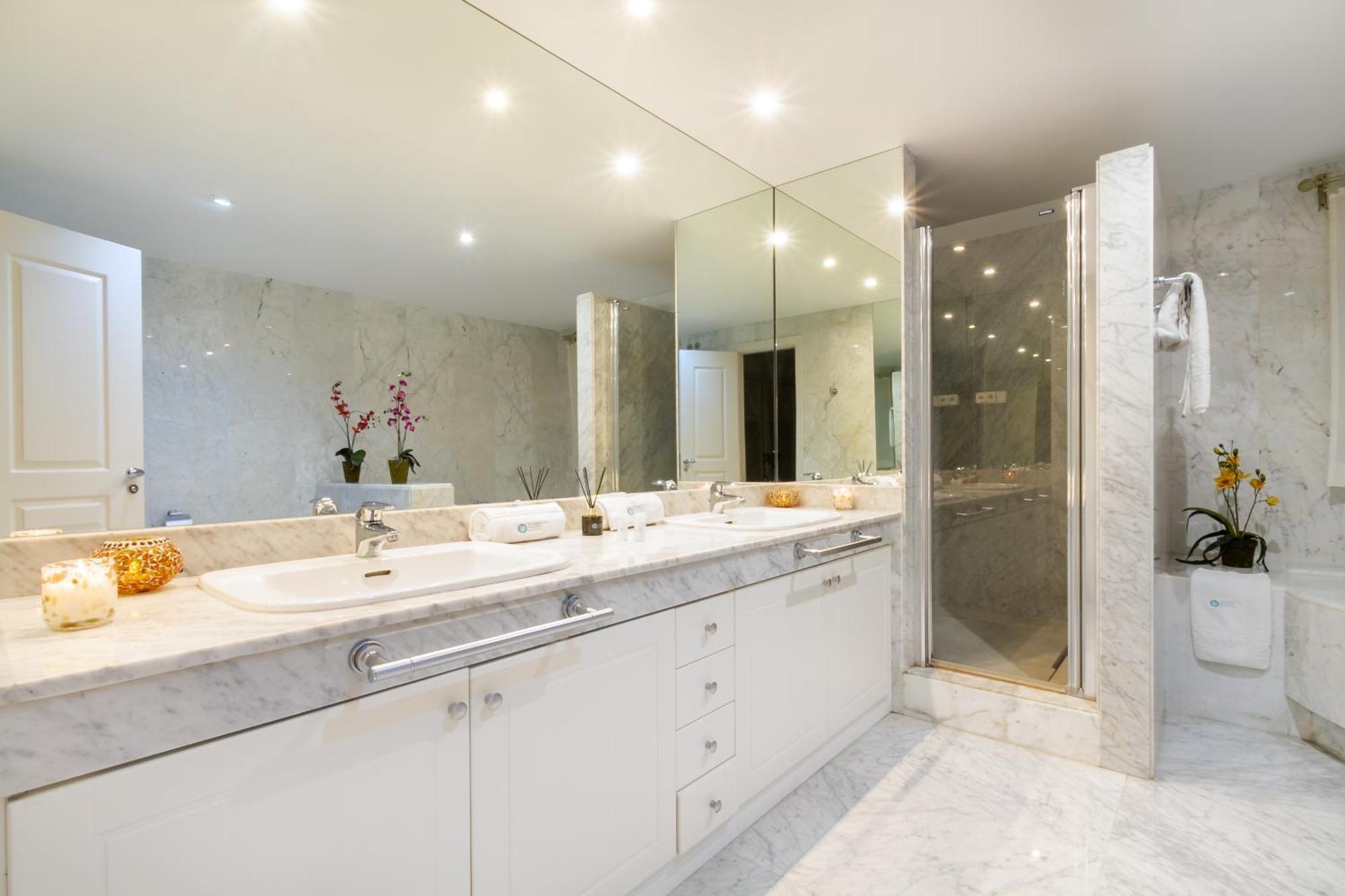 Banus - Playas Del Duque Luxury * Marbella