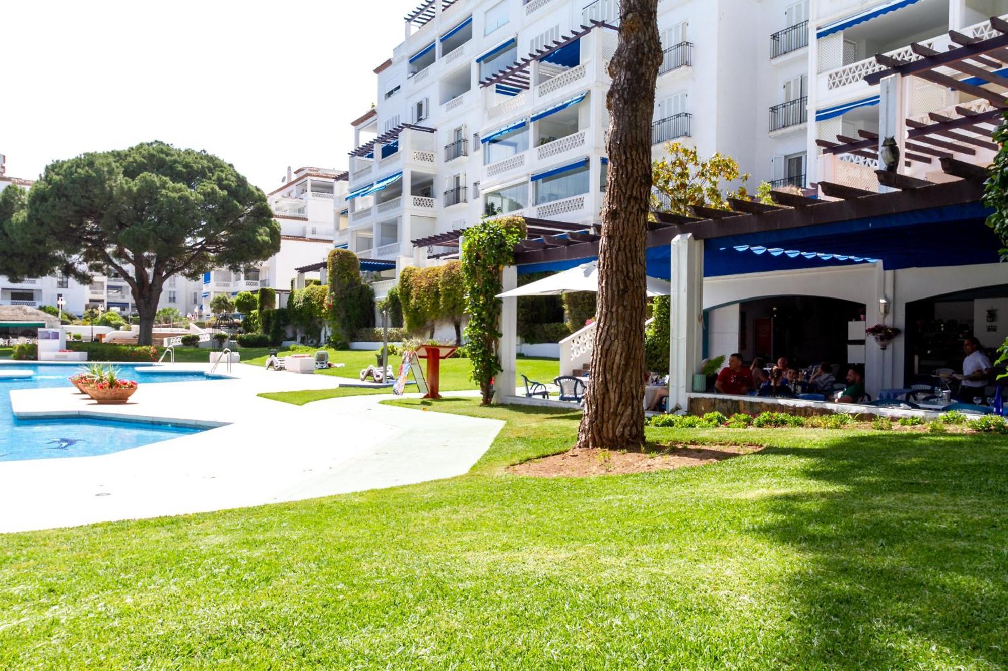 Banus - Playas Del Duque Luxury *